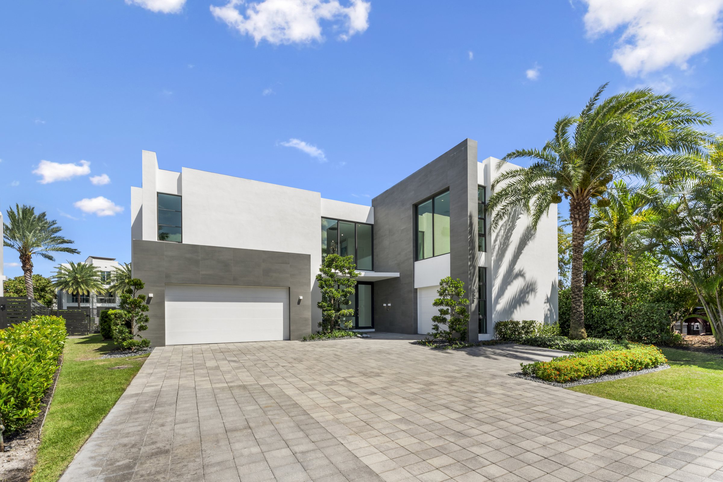 Entry Approach at Casa Aqua, 4232 E Tradewinds Ave, Lauderdale-by-the-Sea